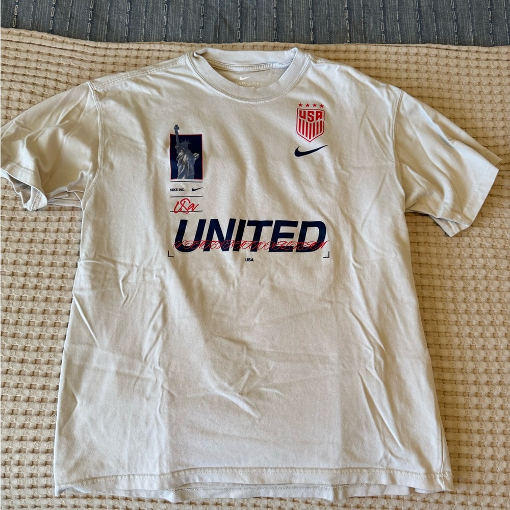 Nike White USWNT Soccer Tee with Graphic